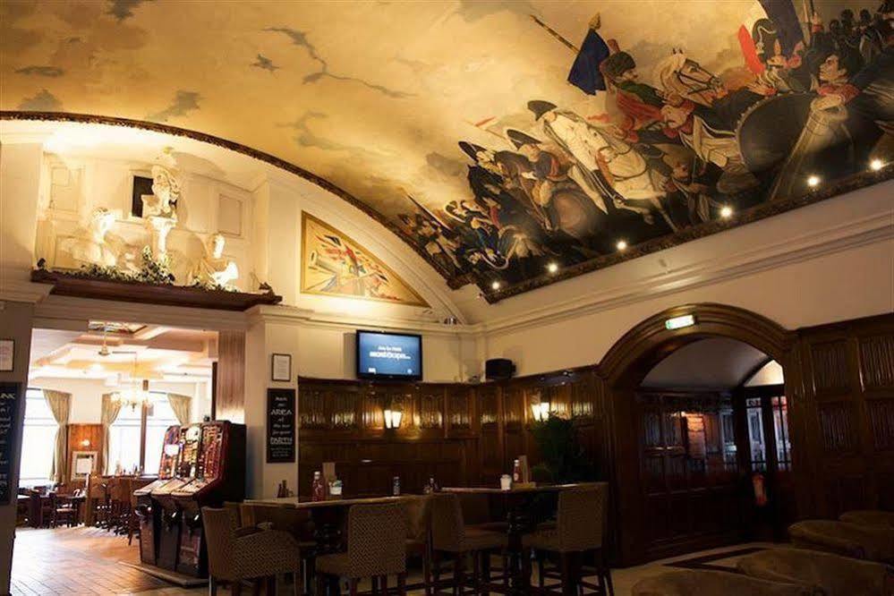 The Wellington 3* Londen